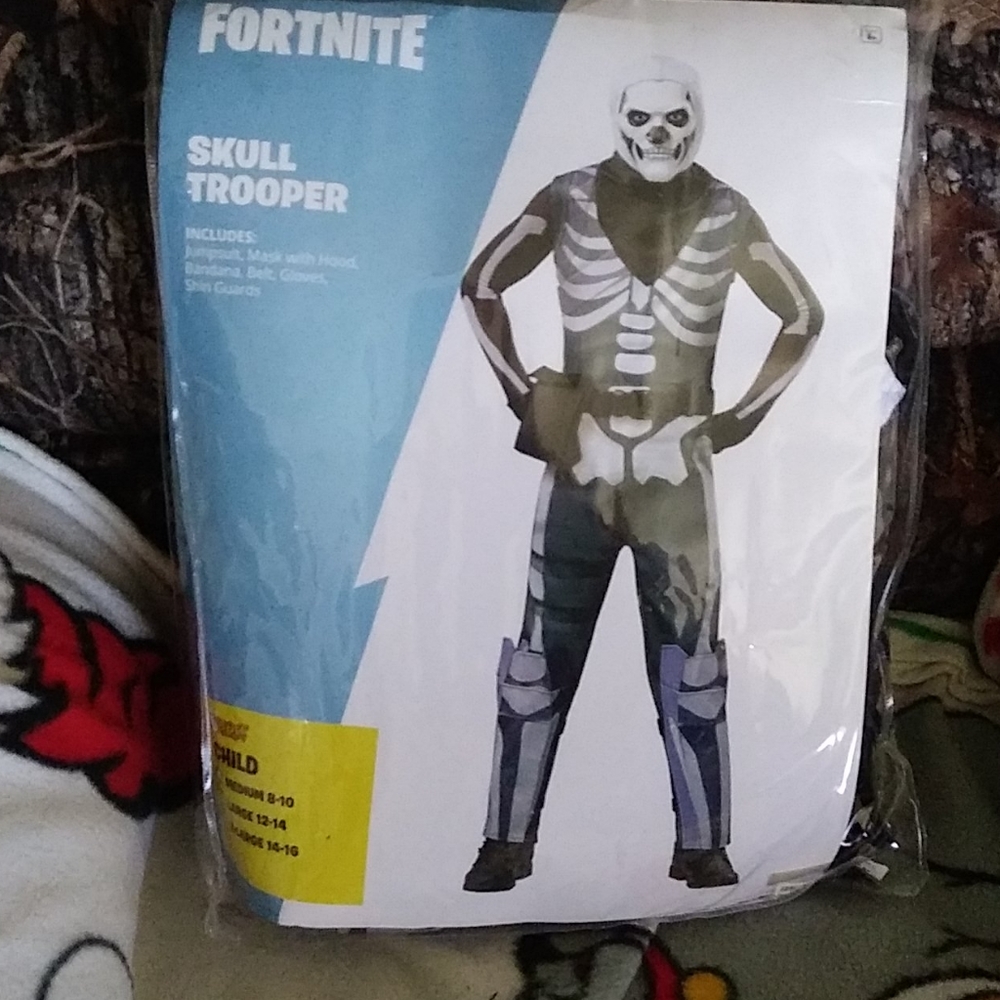 Fortnight Skull trooper costume
